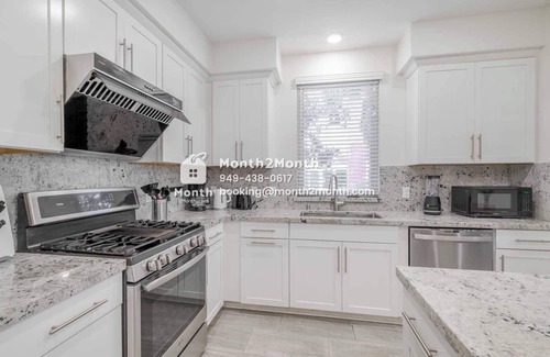 Berryessa Condominio | Stylish Sanctuary on Riesling Avenue #42285