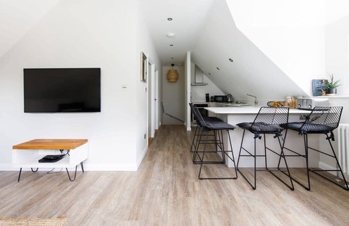Funtington Casa | Stylish Self-Contained Countryside Accommodation