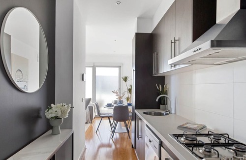 Caulfield North Apartamento | Stylish Serenity at Orrong