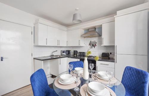 Saint Paul's Apartamento | Stylish Sleek Central Abode - Sleeps 6