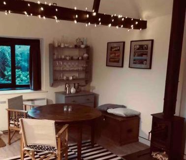 Halesworth Casa | Stylish small barn near coast private garden Pass the Keys