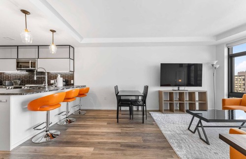 Shawmut Apartamento | Stylish South End Penthouse Stunning City Views