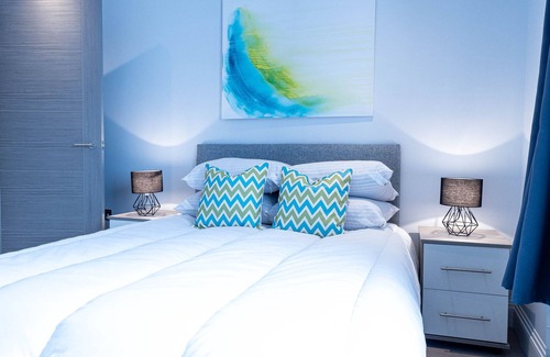 Staines Apartamento | Stylish Staines Apartments Heathrow South