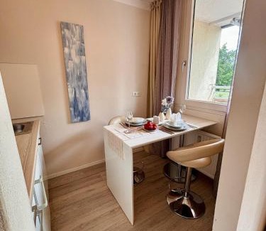 Nordwest Apartamento | Stylish studio apartment with beautiful terrace near Audi