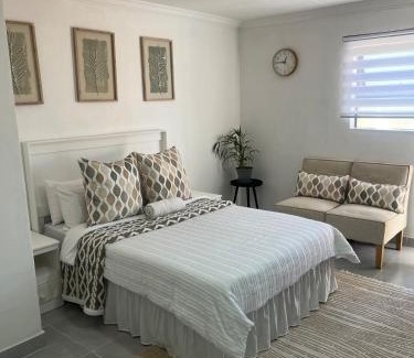 Germiston Apartamento | Stylish Studio in Hazel Park
