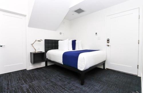 Fenway–Kenmore Apartamento | Stylish Studio in Historic Boston - Unit #405