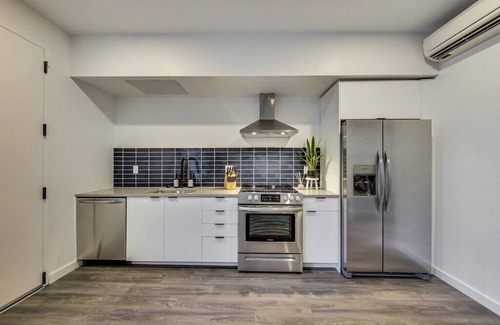 Downtown Oakland Apartamento | Stylish Studio in Laney-Peralta