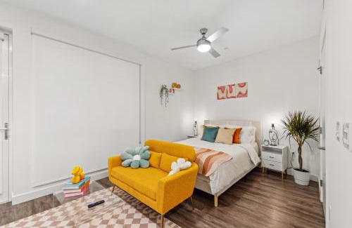 Pico Apartamento | Stylish studio in SM w FREE parking and pool
