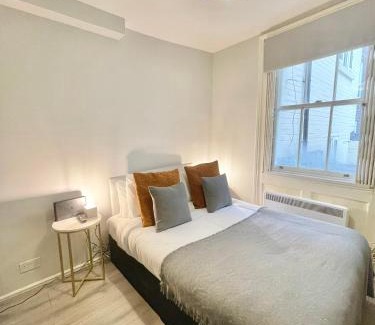 Cricklewood Apartamento | Stylish studio on Edgware Rd ED1