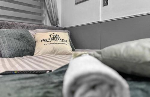 Maerdy Apartamento | Stylish Studio Suite W Vip Lounge Access-maerdy