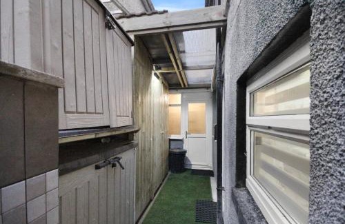 Maerdy Apartamento | Stylish Studio Suite W Vip Lounge Access-maerdy