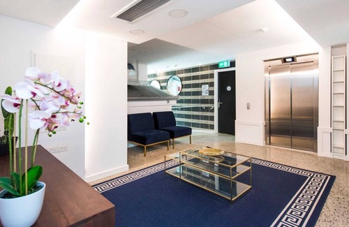 Northbridge Apartamento | Stylish Studio With Balcony
