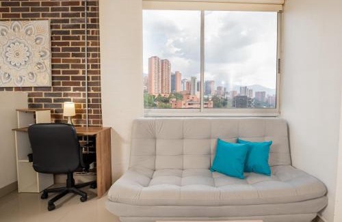 El Tesoro Apartamento | Stylish Suite in El Poblado, Near Provenza!