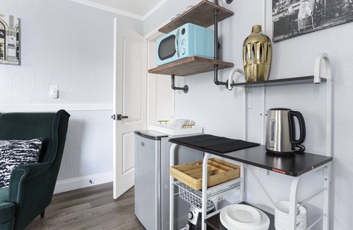 Azalea Park Apartamento | Stylish suite near downtown | Ideal for long stays