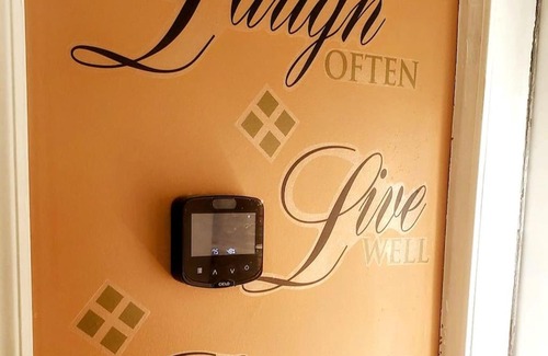 Orient Park Casa | Stylish Suite Tampa Minutes to Hard Rock Casino