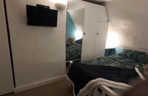 Bury St Edmunds Casa | Stylish Town House in Medieval Grid