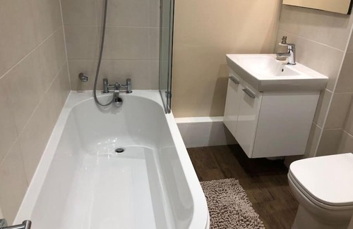 Bury St Edmunds Casa | Stylish Town House in Medieval Grid