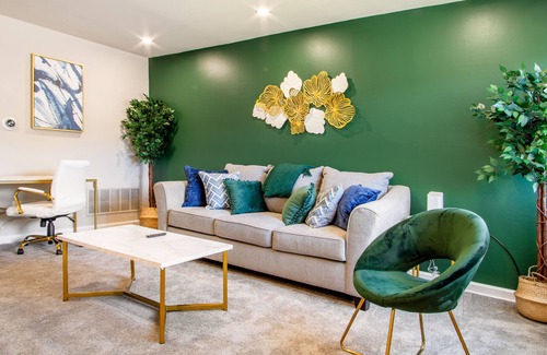 Towson Casa | Stylish Townhome in Towson