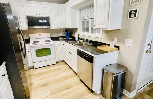 Hammond Apartamento | Stylish Townhouse 5 min to downtown Hammond