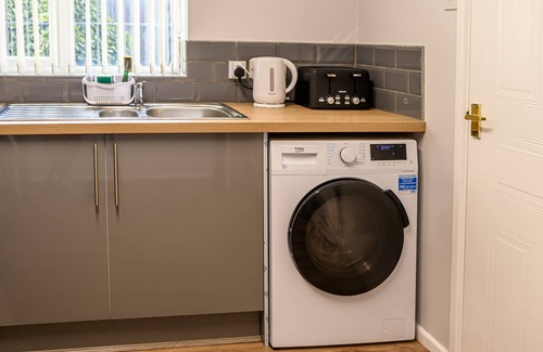 Acocks Green Casa | Stylish two-bed house in Birmingham sleeps up to 6