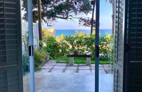 Selection Beach Apartamento | Stylish Umdloti beach flat, pool & sea views