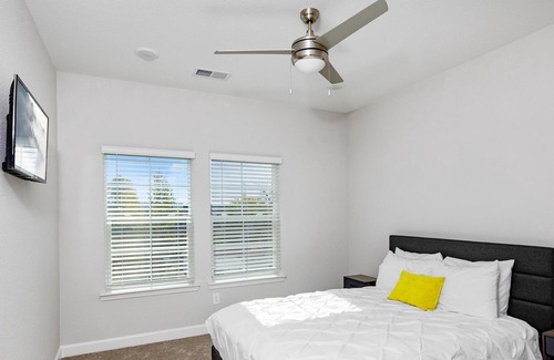 Charlotte Apartamento | Stylish Uptown Apartment near UNC and Charlotte Motor Speedway 8306