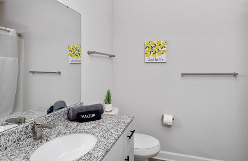 Charlotte Apartamento | Stylish Uptown Loft 5 mins to Panthers Stadium, Convention Center 8305