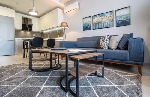Mahmutbey Apartamento | Stylish Urban Apt- Soak Up The City's Vibes