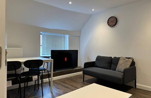 Uxbridge South Apartamento | Stylish uxbridge 3 bed flat