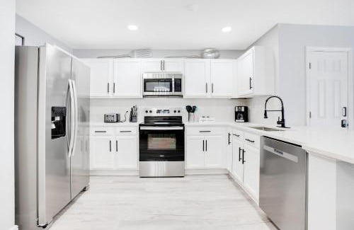 Kissimmee Casa | Stylish Villa Near Disney & Universal