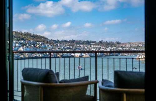 Dartmouth Casa | Stylish Waterfront Home With River Dart Views