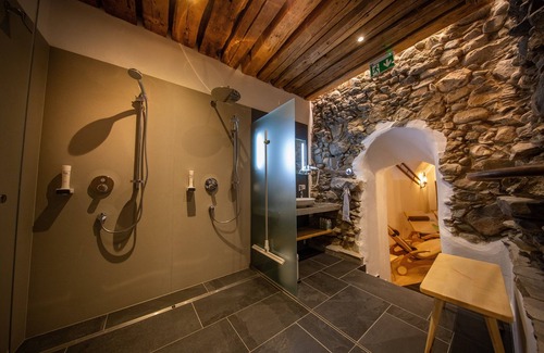 Maishofen Chalet De Esquí | Elegante Moarhaus Chalet renovado con sauna privada