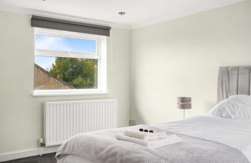 Cann Hall Apartamento | Stylist and Cosy 2 bed Apartment LongStay Parking Sleeps 4 WiFi