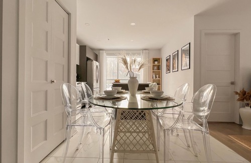 Cote-Des-Neiges—Notre-Dame-De-Grace Apartamento | Stylist Brand New Boho*King bed*Parking*Gym