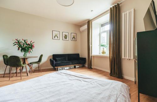 Radom Apartamento | Stylowy loft w kamienicy przy Dworcu PKP