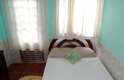 Bairro da Enseada Cama Y Desayuno | Suíte 5 com piscina e wi-fi em Caraguatatuba
