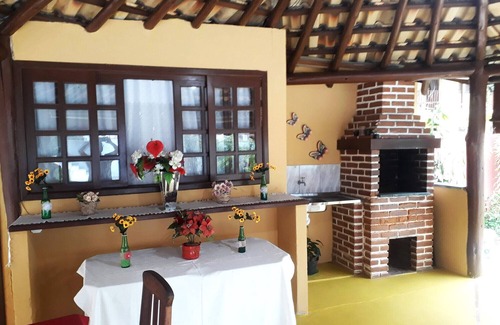 Ponte Branca Apartamento | Suíte aconchegante dentro de uma pousada em Paraty