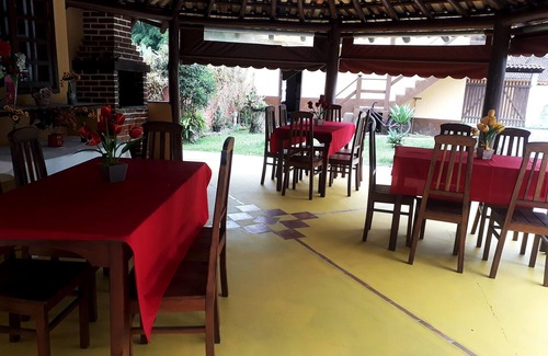 Ponte Branca Apartamento | Suíte aconchegante dentro de uma pousada em Paraty