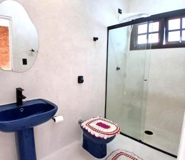Itaoca Casa | Suíte Casal no Centro de Guararema - Vilarejo