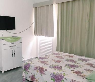 Parque Burle Casa | Suíte com cozinha no quintal da casa