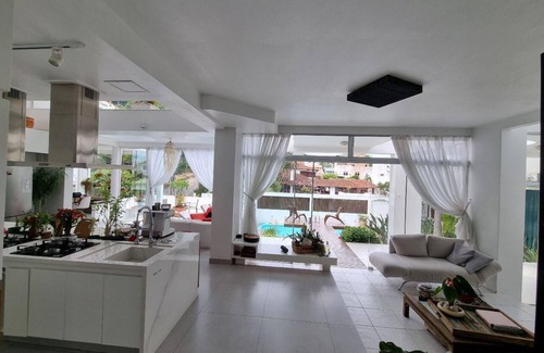 Agronomica Casa | Suíte em Coliving de Alto Padrão em Florianópolis/sc