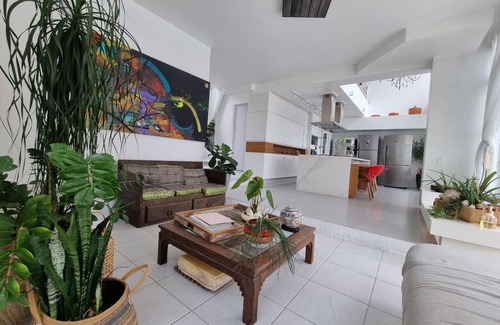 Agronomica Casa | Suíte em Coliving de Alto Padrão em Florianópolis/sc