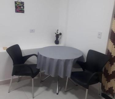 Piratininga Apartamento | Suíte linda no mirante de camboinhas n 33 qd 296