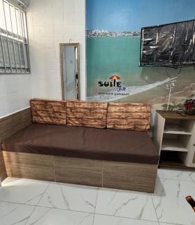 Guarapari Apartamento | Suíte Mar 210 - Econômica e Compacta - Praia do Morro - Prédio frente Mar com elevador, atravessou a avenida, já está na Praia - Garagem - Internet