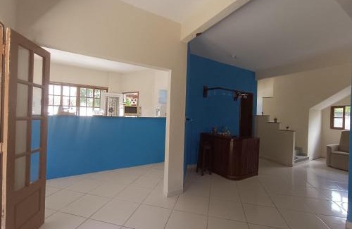 Rio das Ostras Casa | Suítes Estilo Pousada 4 Hóspedes