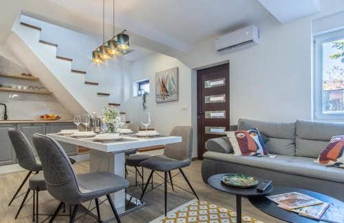 Kastel Novi Apartamento | Su Casa - at Kastela OldTown