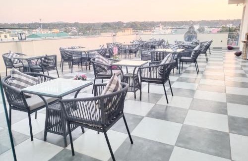 Dehradun Hotel | SU CASA Banquets & Hotel