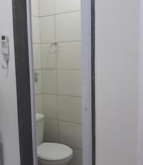 Centro de Vila Velha Apartamento | Sua Kitnet na Praia 12 Atenção PEQUENA Só prá dormir Ambiente Familiar Ar Cond TV Microondas Frigobar Internet Centro