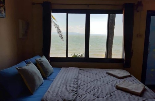 Pak Nam Hotel | Suan Son Bungalow