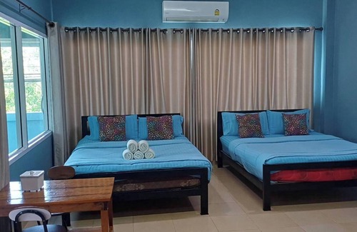Pak Nam Hotel | Suan Son Bungalow
